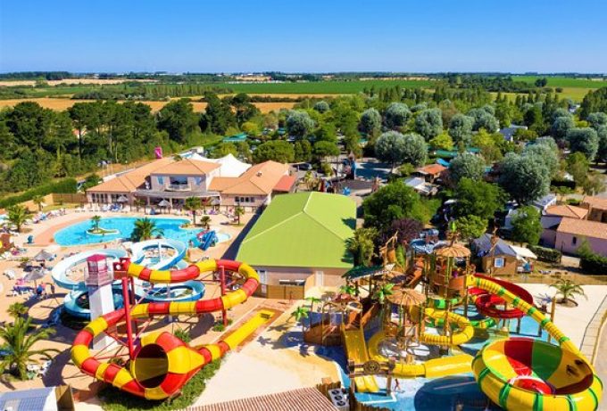 Camping Les Dauphins Bleus
