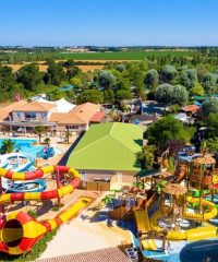 Camping Les Dauphins Bleus